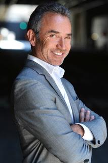 Date this funny United States man Doug from Los Angeles US21163