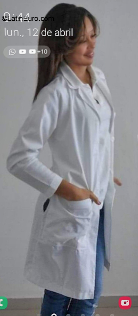 Date this funny Dominican Republic girl Estefani from Puerto Plata DO39454