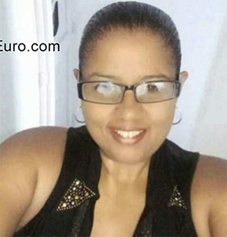 Date this young Colombia girl Yasmin from Cali CO29719