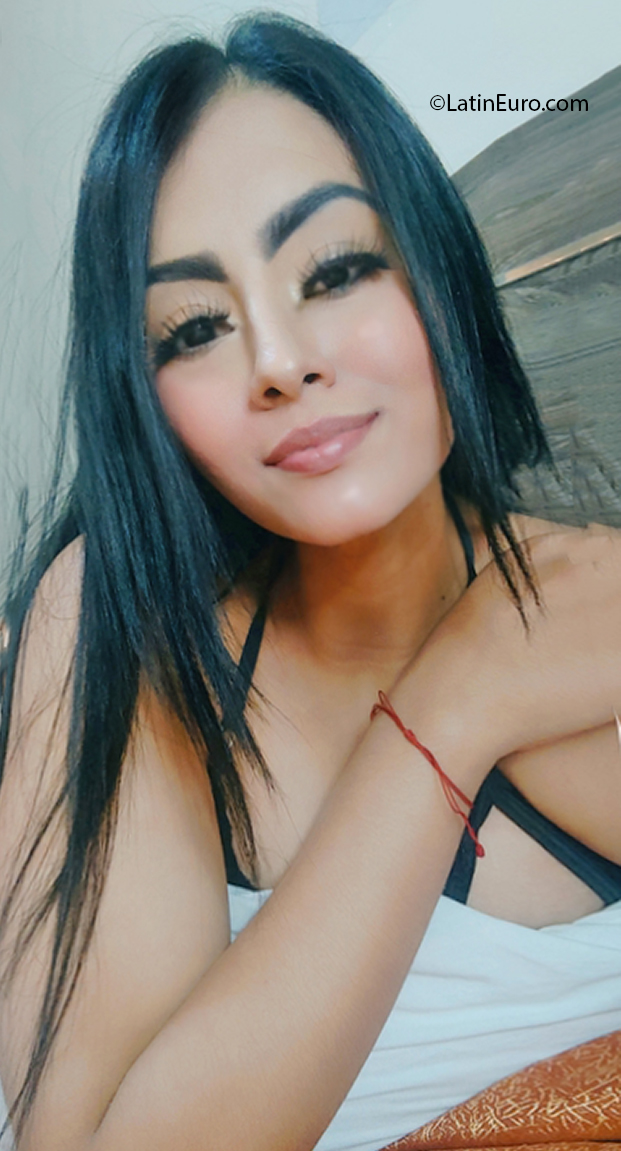 Date this exotic Peru girl Fabiana from Arequipa PE1837