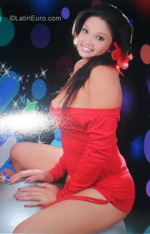 Date this hard body Colombia girl Marcy from Cartagena CO29905