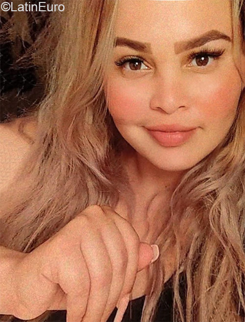 Date this passionate Colombia girl Edgliseth from Soledad VE4131