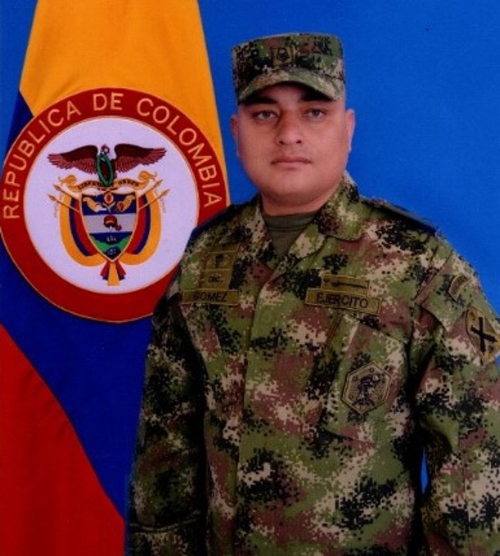 Date this sensual Colombia man Luis from Buga CO30018