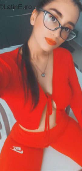 Date this sultry Colombia girl Camila G from Cali CO33299