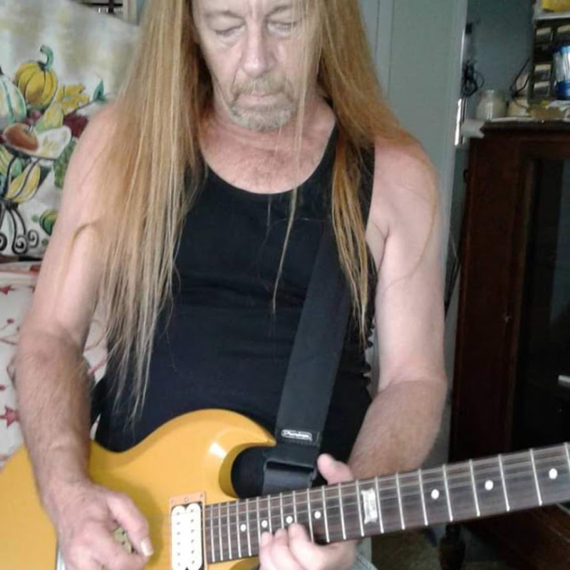 Date this beautiful United States man Frenchdoc from Fullerton US21258