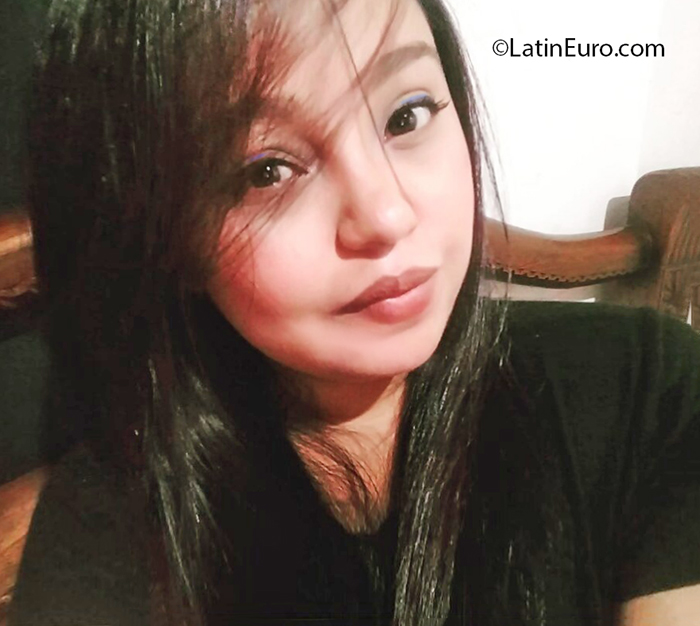 Date this hard body Colombia girl Luisa from Medellin CO30106