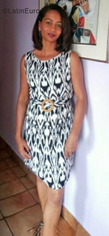 Date this funny Brazil girl Mary from Sao Paulo BR11365