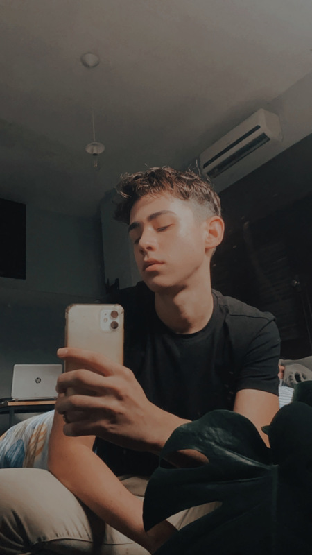 Date this sultry Uruguay man Sebastian from Montevideo UY82