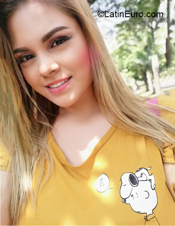 Date this passionate Colombia girl Valentina from Cali CO31292