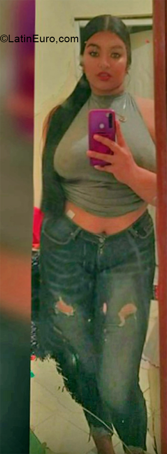 Date this voluptuous Dominican Republic girl Eliza from Santo Domingo DO39860