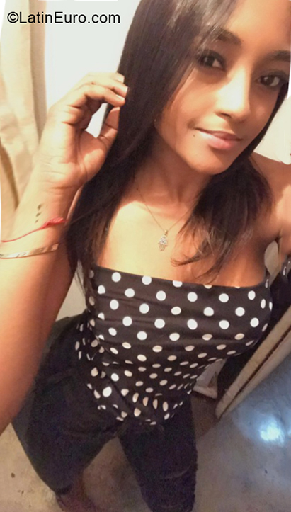 Date this beautiful Costa Rica man Juan from Santo Domingo DO39884