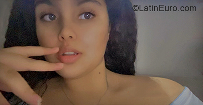 Date this attractive Peru girl Fabiola from Lima PE1896