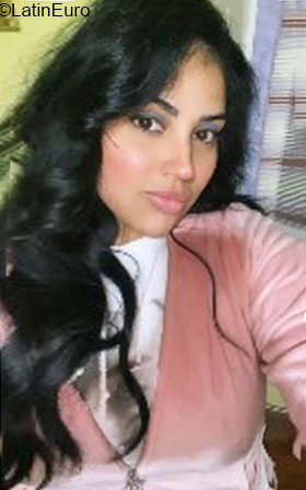 Date this young Italy girl Luna from Roma IT353