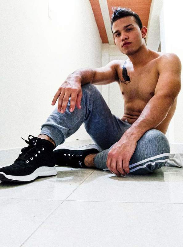 Date this fun Colombia man Josmer from Socorro CO30692