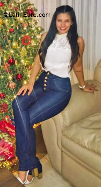 Date this tall Bolivia girl Ana from Santa Cruz De La Sierra BO124