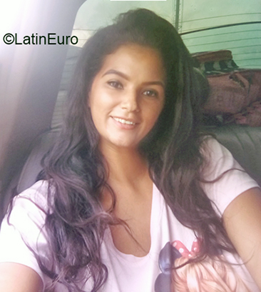 Date this foxy Venezuela girl Wilmery from Caracas VE4040