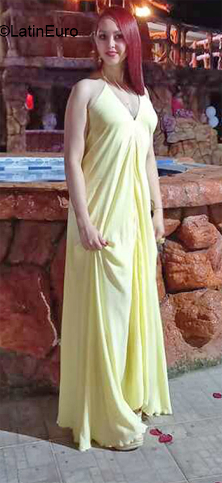 Date this sensual Colombia girl Joha from Cali CO31421