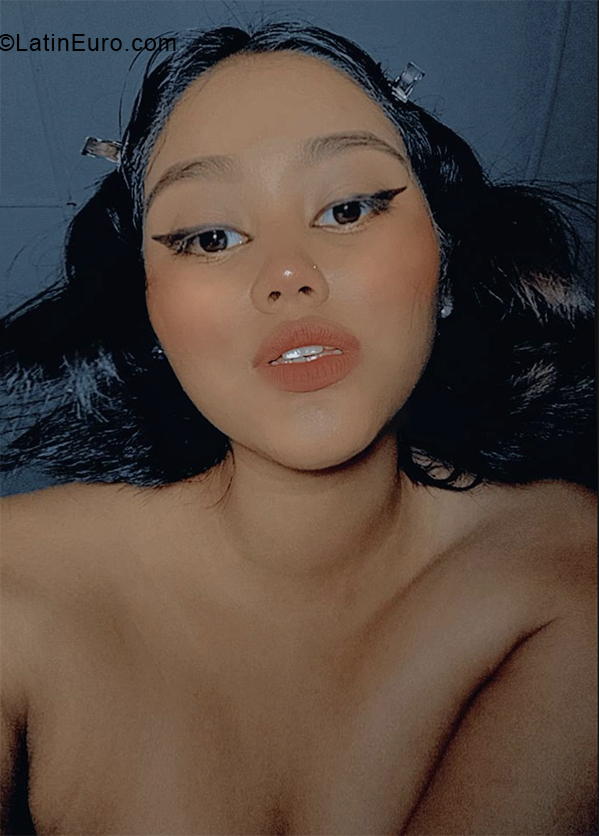 Date this good-looking Colombia girl Gabriela from  CO30772