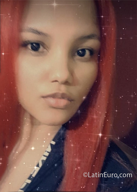 Date this charming Spain girl Isabela from Marbella ES656