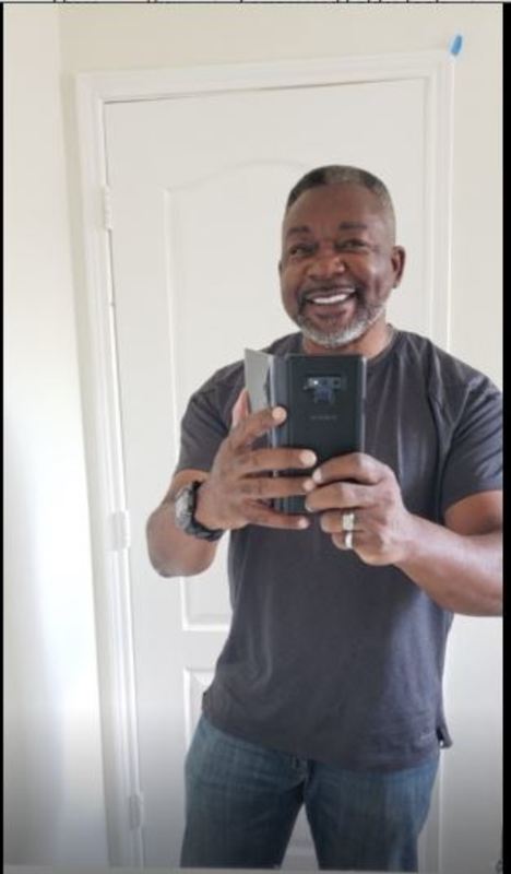 Date this passionate United States man Den from Honolulu US21441