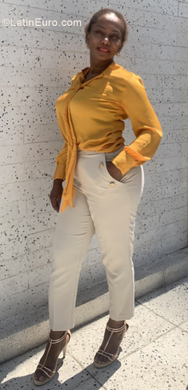 Date this hard body Chile girl Patricia from Santiago CL288