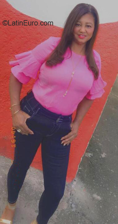 Date this cute Dominican Republic girl Belqui from San Francisco Macoris DO40290