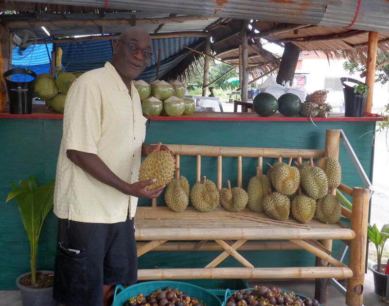 Date this young United States man PM from Miami US21471