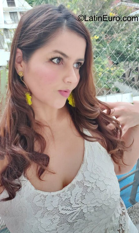 Date this foxy Colombia girl Julieta from Bogota CO31007