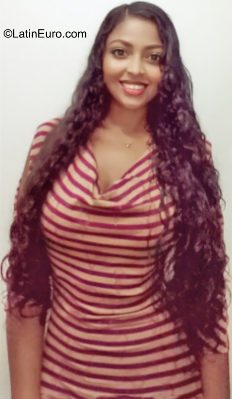 Date this sensual Mexico girl Mara from La Paz MX2500