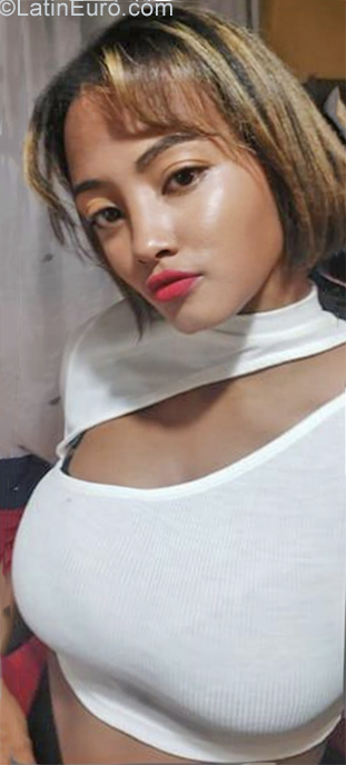 Date this stunning Dominican Republic girl Lorena from Santo Domingo DO40455