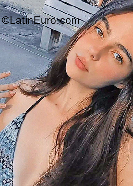 Date this pretty Venezuela girl Eli from Caracas VE4123