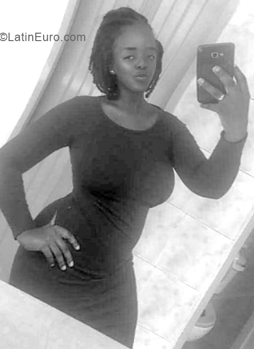 Date this hot Colombia girl Luisa melissa from medellin CO31321