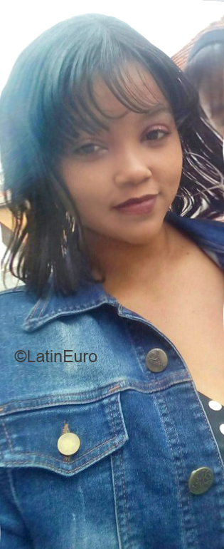 Date this pretty Brazil girl Jessica from Sao Paulo BR11670