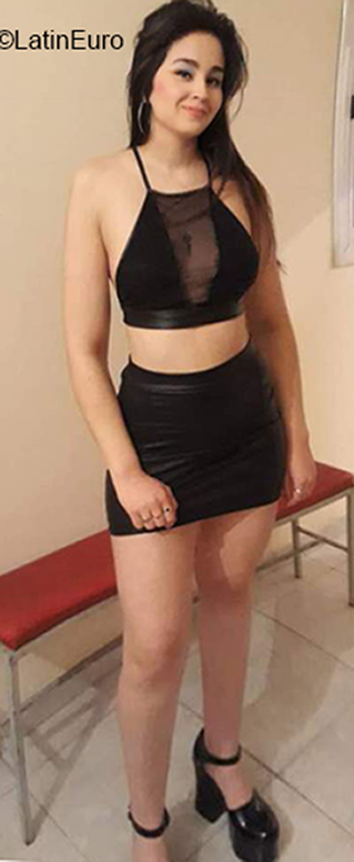 Date this voluptuous Argentina girl Mumi from La Rioja AR850