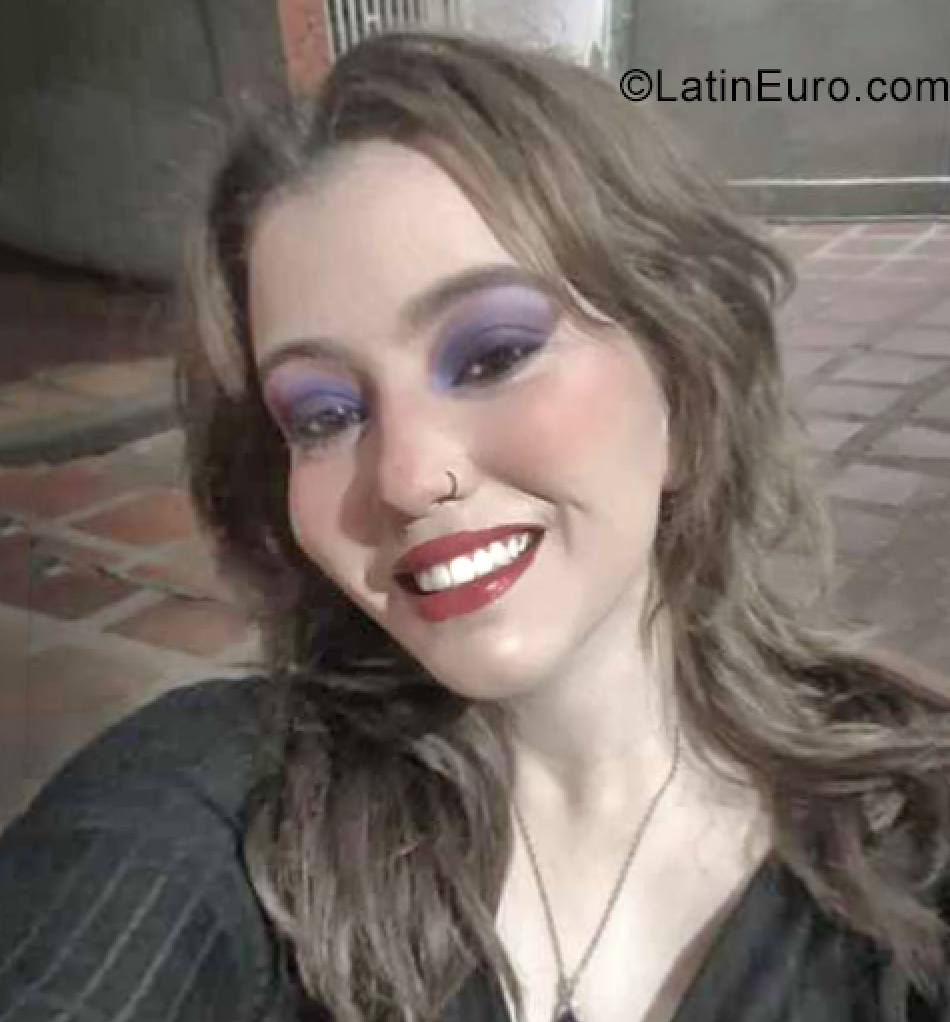 Date this sultry Colombia girl Sabrina from Cartagena de indias CO31962