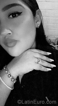 Date this gorgeous El Salvador girl Paola from San Salvador SV177