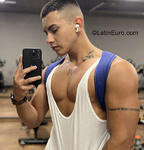 voluptuous  man Charlie from Medellin CO31691