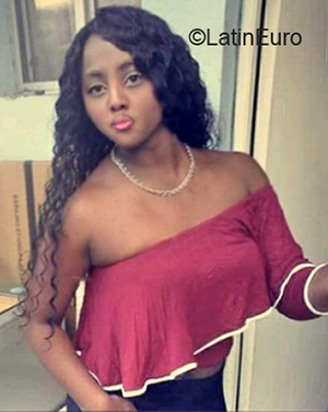 Date this beautiful Colombia girl Marcela from Cali CO31869