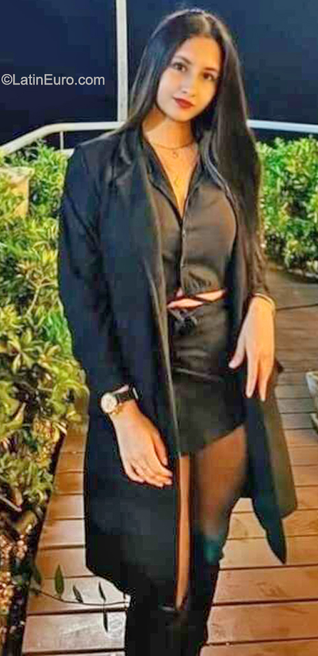 Date this stunning Peru girl Isabel from Lima PE2015