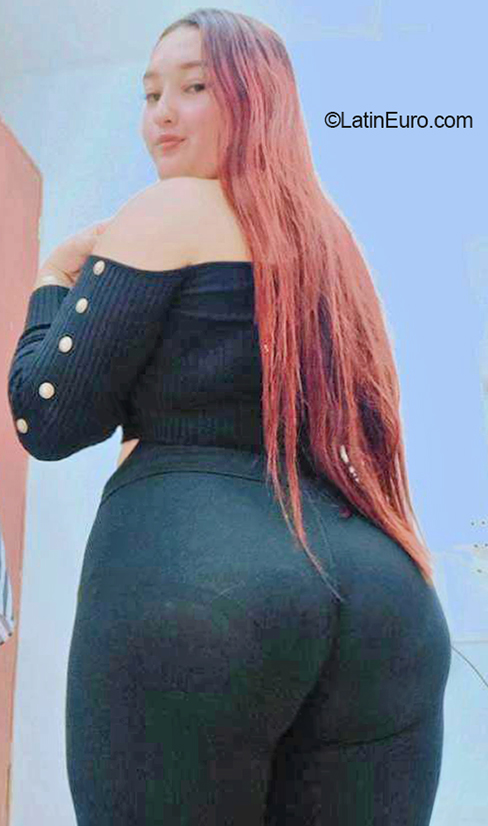 Date this tall Colombia girl Jeorgina from Valledupar CO31923