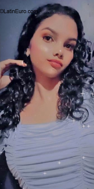 Date this stunning Venezuela girl Yorgelis from Ojeda VE4252