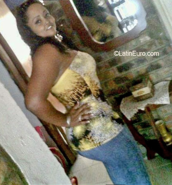 Date this sensual Colombia girl Marisol from Santa Marta CO31958
