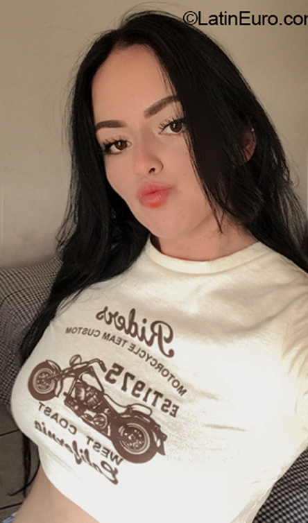 Date this sultry Mexico girl Abigail from Querétaro MX2626