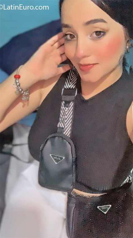 Date this fun Colombia girl Daniela from Cucuta CO32003