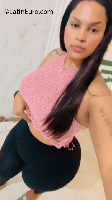 Date this delightful Dominican Republic girl Louisa from Santiago DO41022