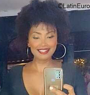 Date this young Brazil girl Angela from Maceió BR12203