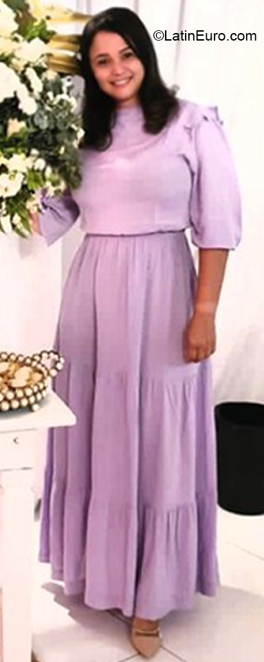 Date this pretty Brazil girl Thamires from  BR12218