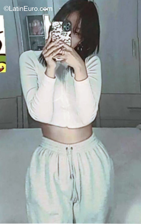 Date this nice looking Argentina girl Mayda from Bahia Blanca AR902
