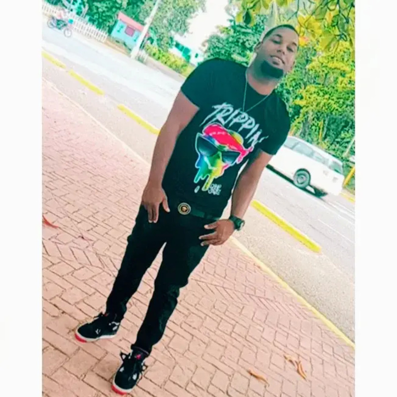 Date this fun Dominican Republic man ANEURYS from Puerto Plata DO43081
