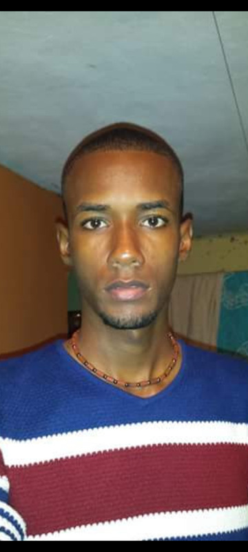 Date this tall Dominican Republic man Fraicher from San Cristobal DO43861